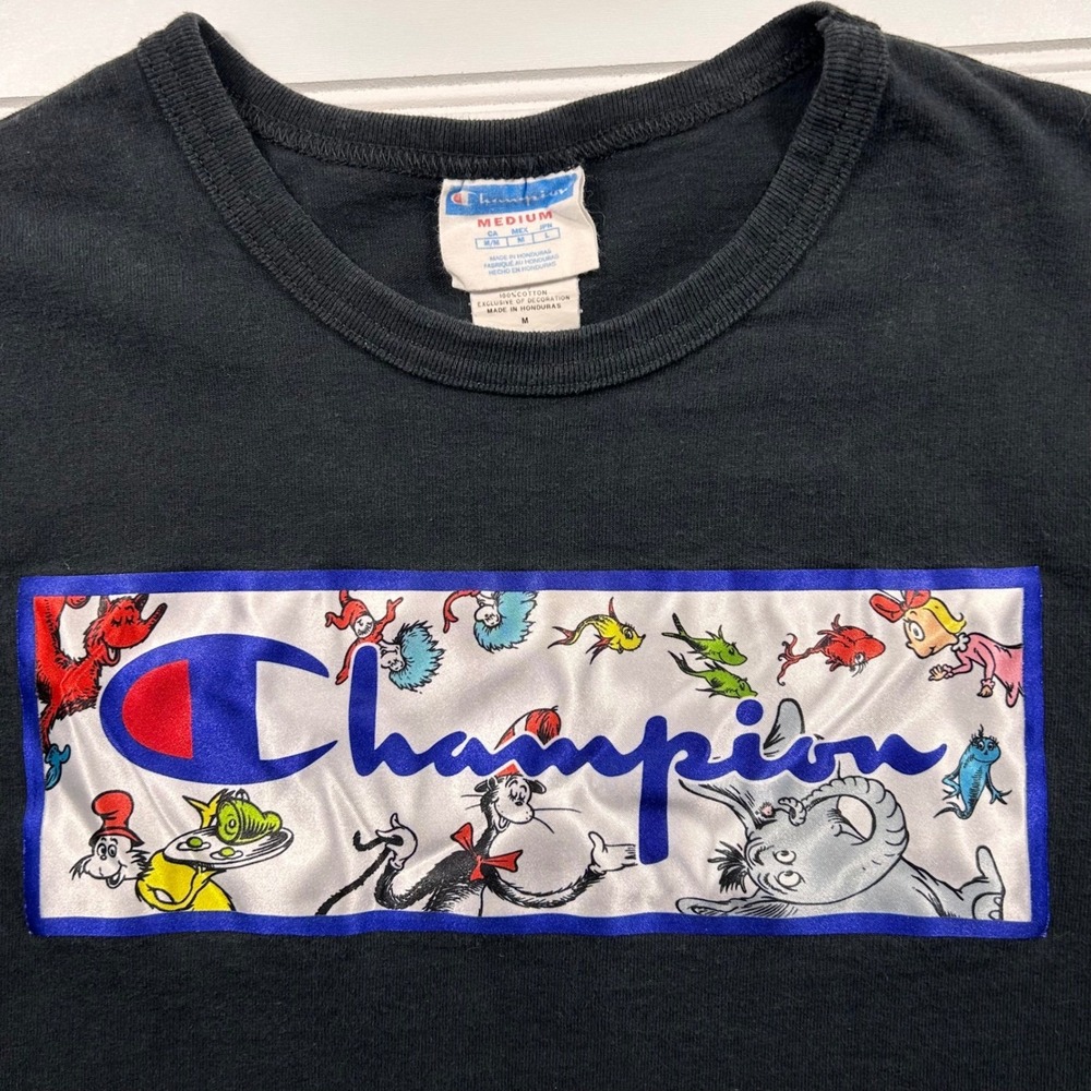 Champion x Dr. Seuss Characters Graphic T-Shirt Mens Medium Black Satin Box Logo